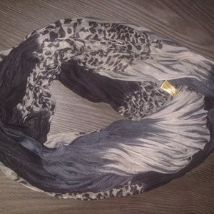 🤗Leopard Infinity Scarf